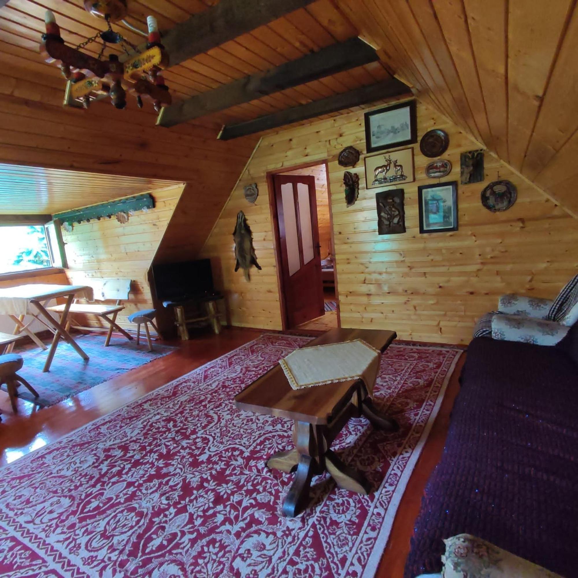 Casa De Vacanta Vidrighin Rau Sadului Bilik gambar
