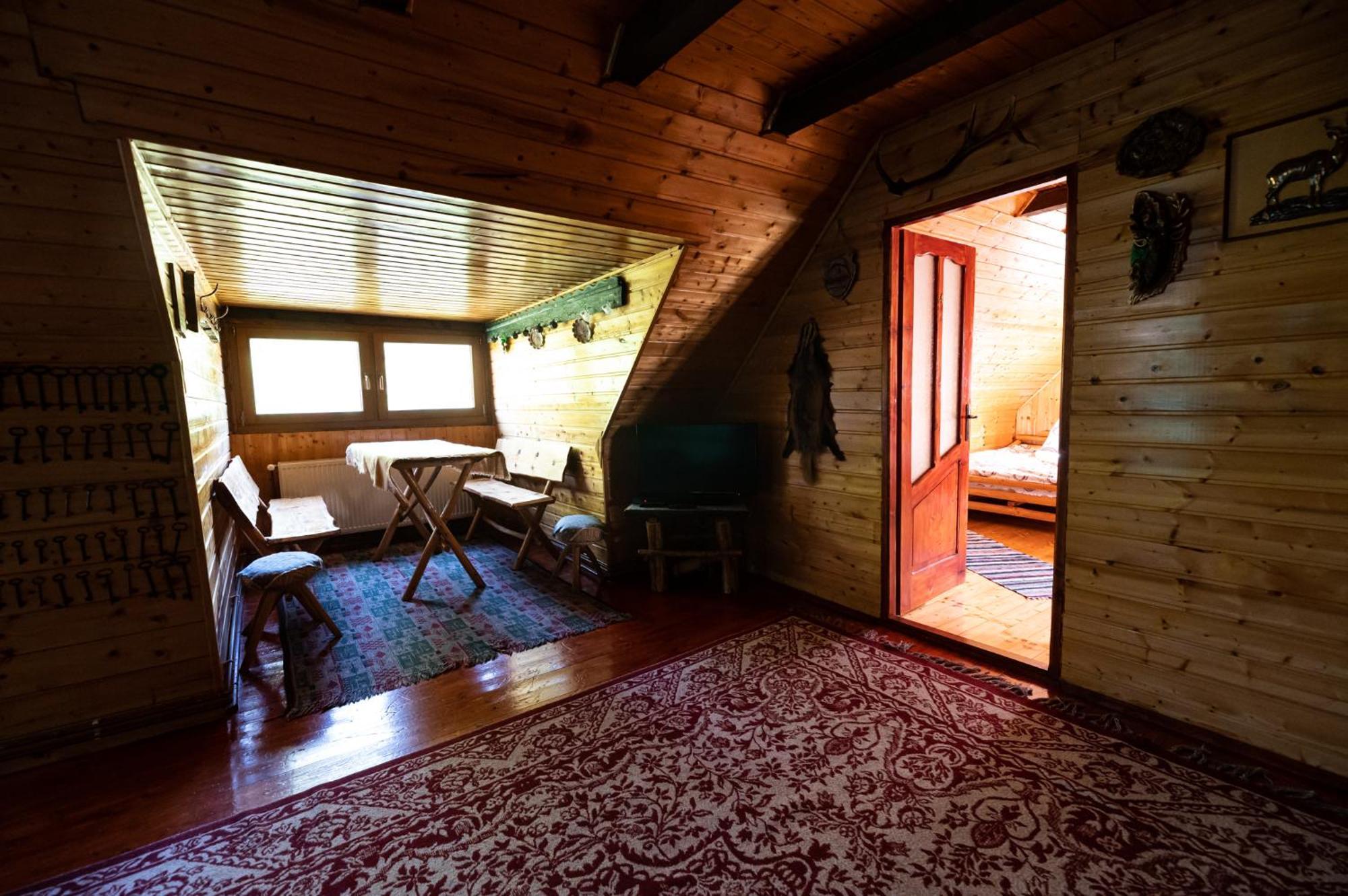 Casa De Vacanta Vidrighin Rau Sadului Bilik gambar