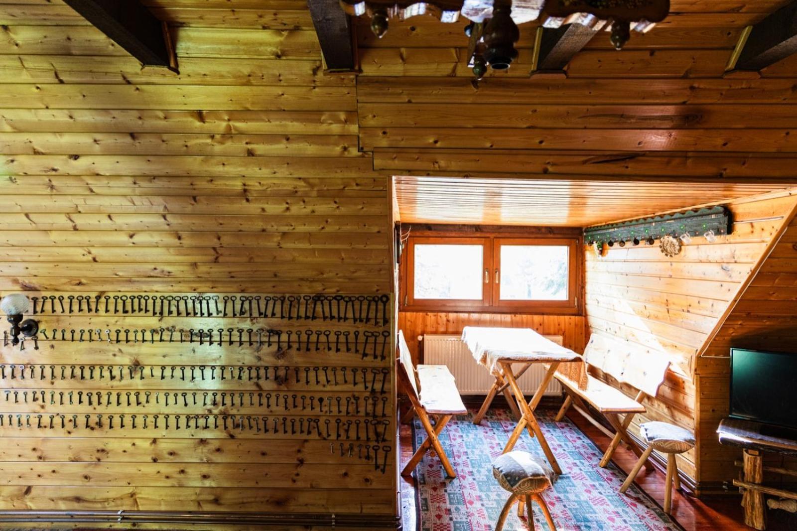 Casa De Vacanta Vidrighin Rau Sadului Bilik gambar